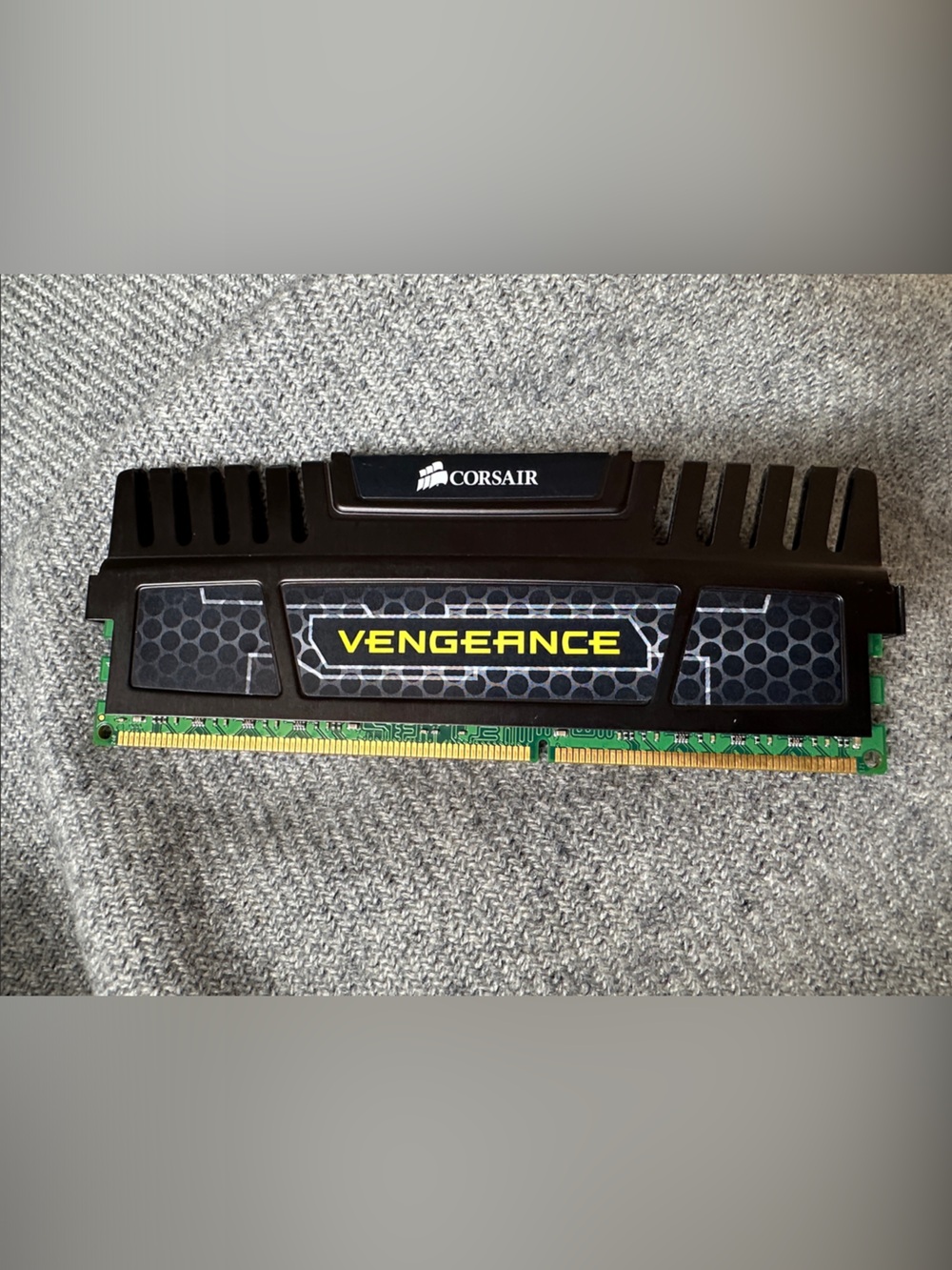 Corsair Black Desktop RAM Module - Picture 2 of 3